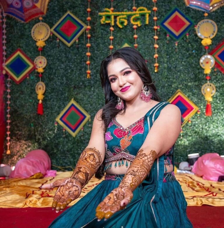 best mehndi art in Agra